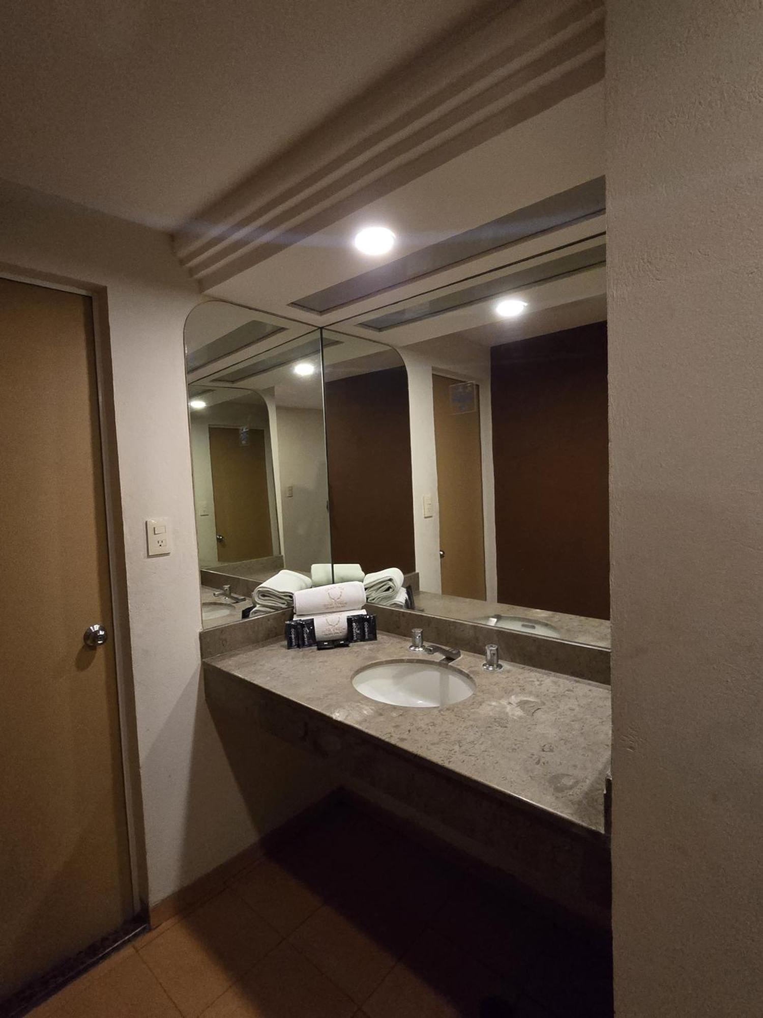 Hotel Y Villas Gran Via Meksika Dış mekan fotoğraf